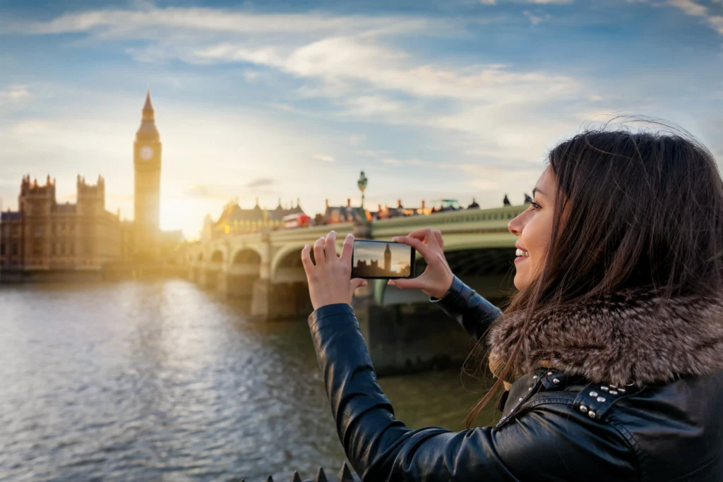 Chica_Tomando_Foto_Big_Ben